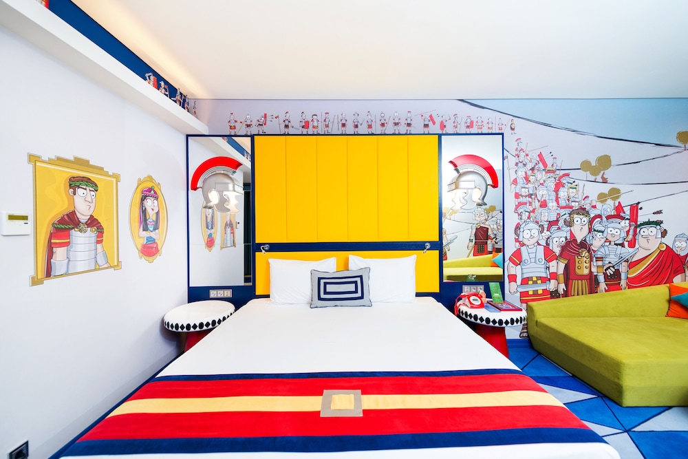 Deluxe Double Room, 1 Double Bed thumbnail 6