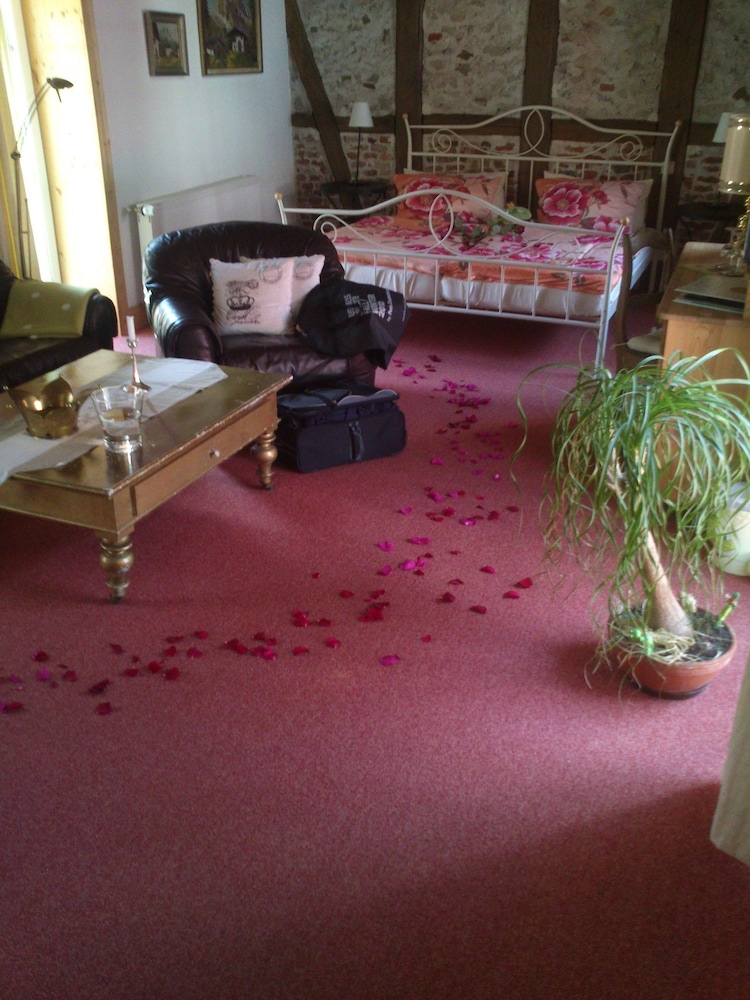 Double Room Single Use, 1 Bedroom, Kitchen, City View (Kat. 3) photo 2