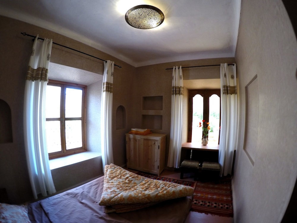 Basic Twin Room photo 1