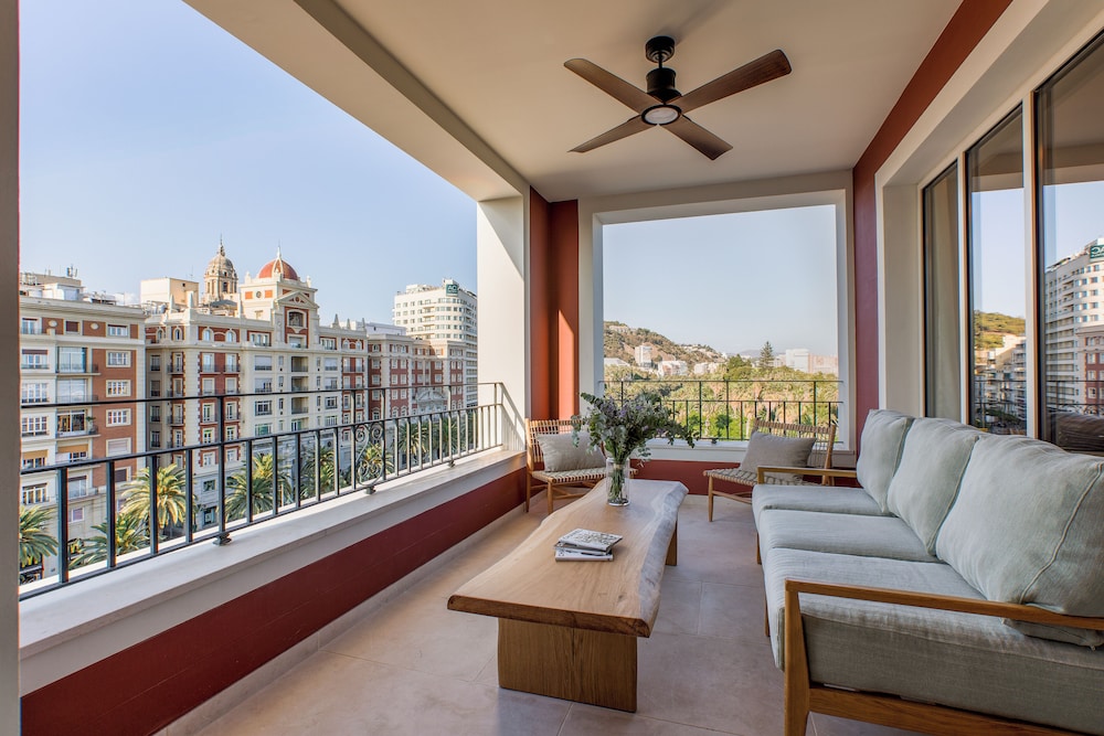 Junior Suite (Single Use TERRACE LARIOS) thumbnail 5