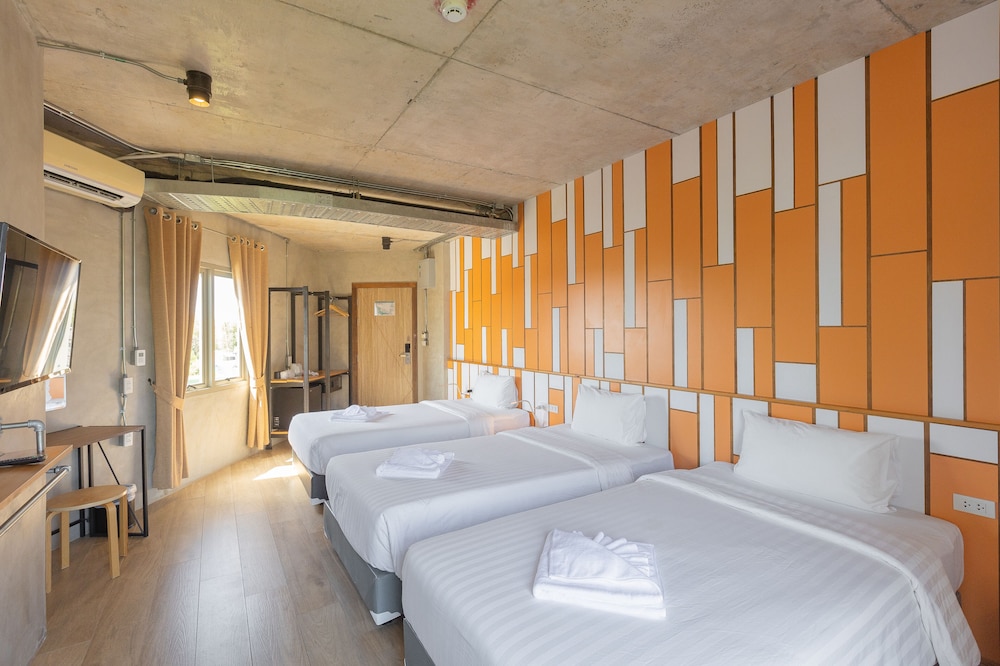 Deluxe Triple Room - Photo 1