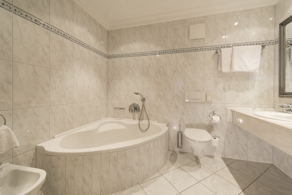 Suite (Tower) photo 3