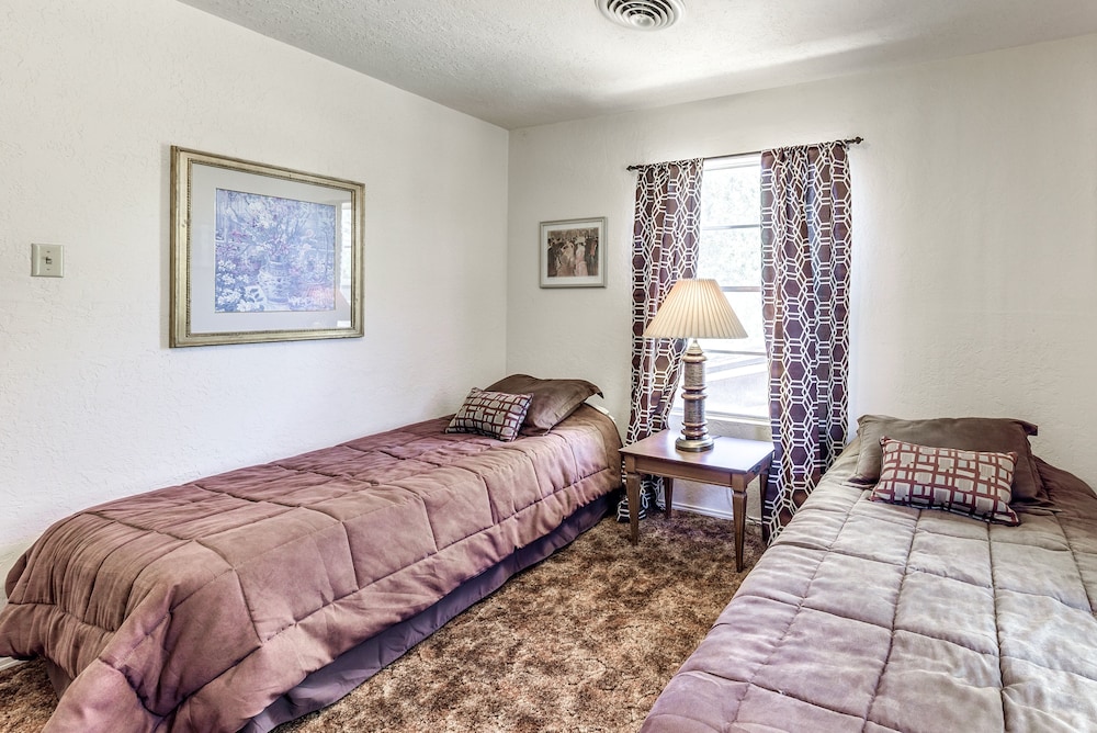 House (3 Bedrooms) photo 2