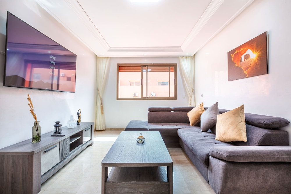 Premium Apartment, 2 Bedrooms, Non Smoking - Photo 1