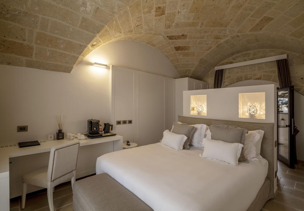 Junior Suite - Photo 12