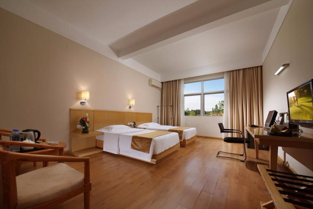 Business Twin Room photo 2