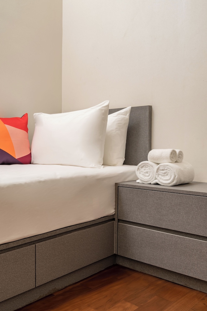 Executive Suite, 3 Twin Beds (Wyndham)