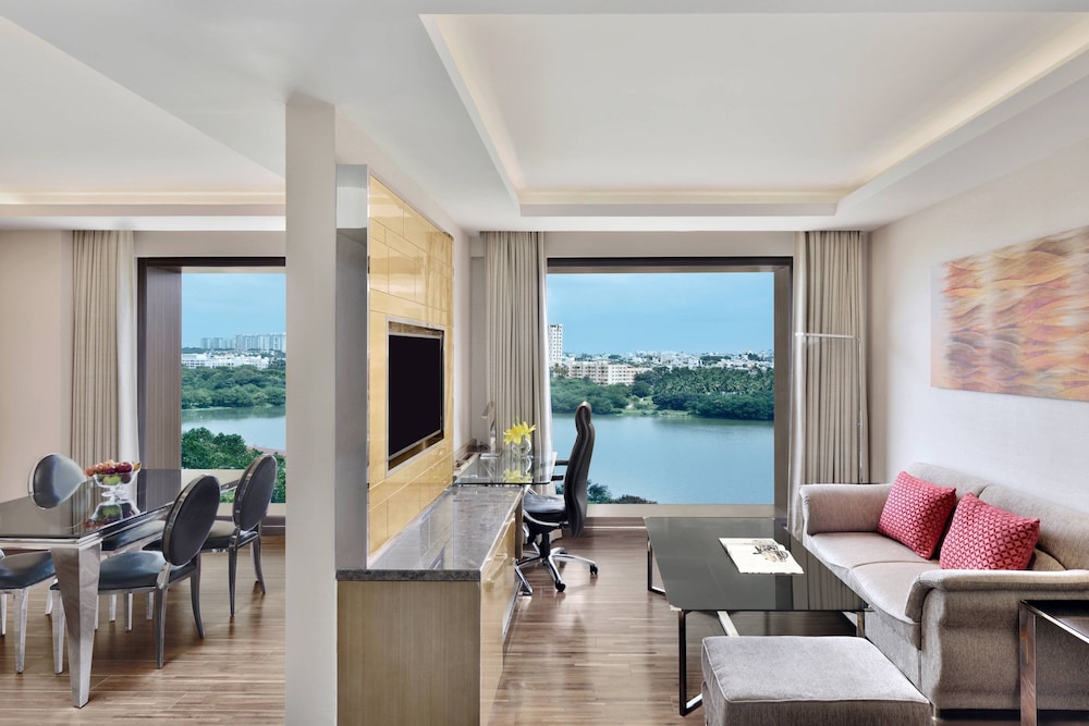 Executive Suite, 1 King Bed
