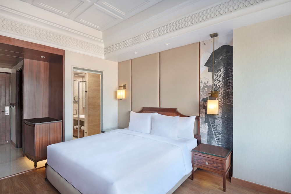 Deluxe Room (Valley View)