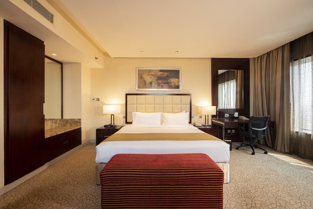 Premium Room - Photo 6