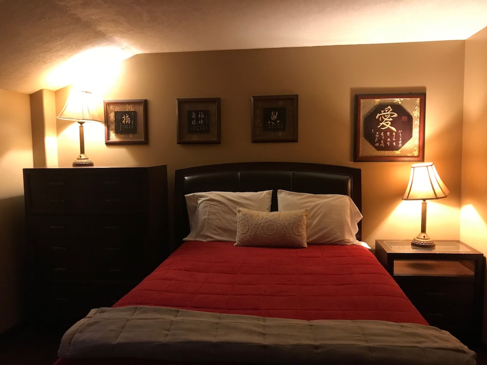 Design Suite, 2 Queen Beds, Non Smoking photo 1