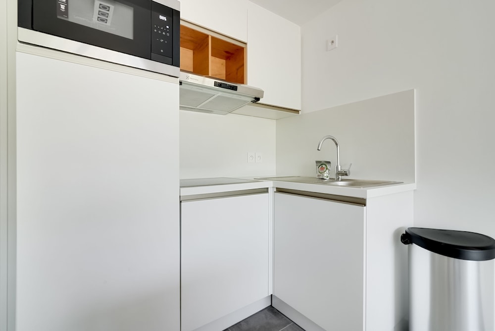Basic Apartment, Multiple Beds, Non Smoking photo 3