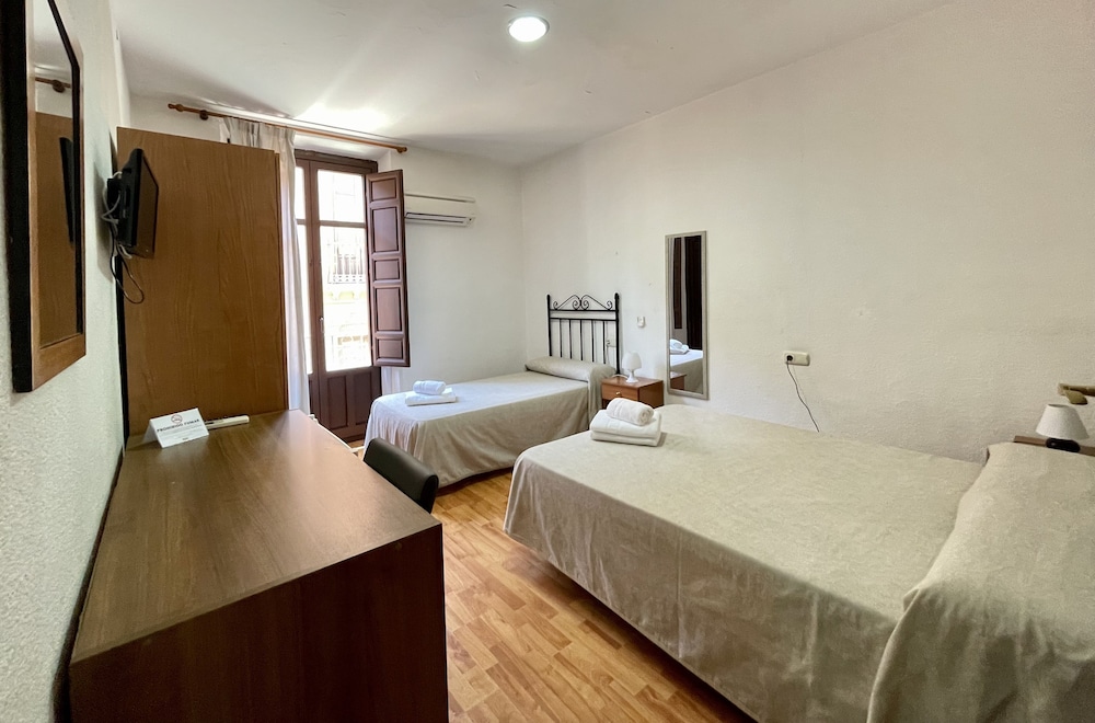 Triple Room photo 2
