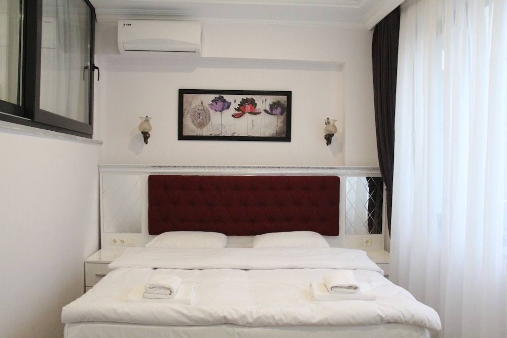 Ivy Suite 1 photo 3