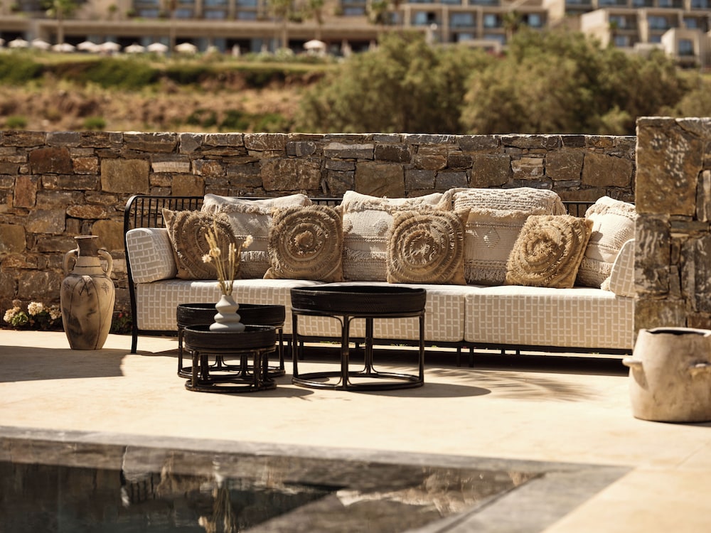 Indigo Residence Sea front with Pool photo 2
