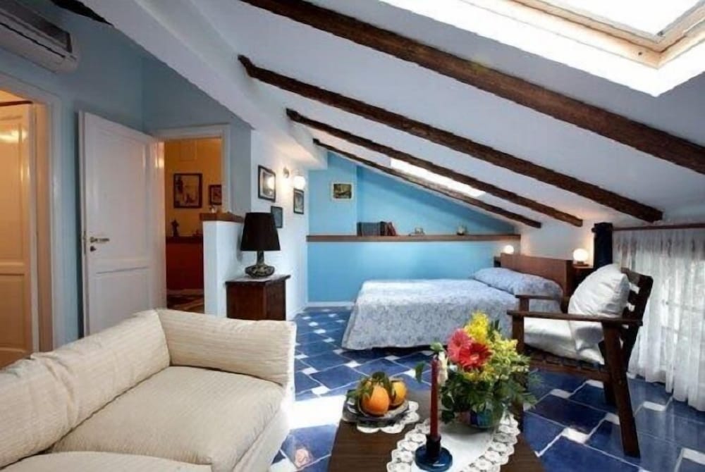Deluxe Double Room, 1 Queen Bed With Sofa Bed (Maestrale) photo 1