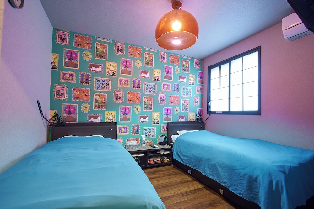 Standard Twin Room (Alice), Non Smoking photo 1