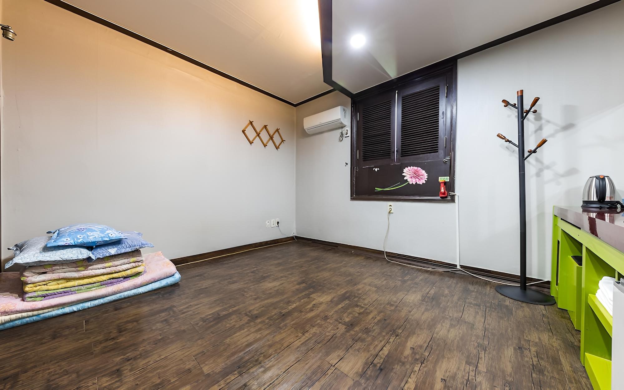 Room (Ondol General) photo 1