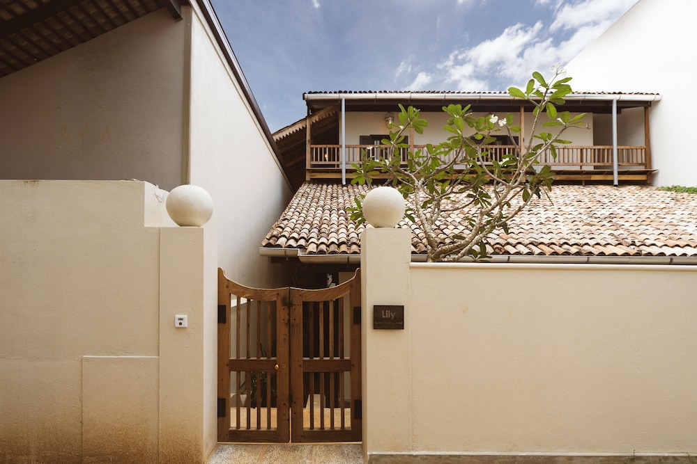 Lily Bungalow with Private Pool photo 3