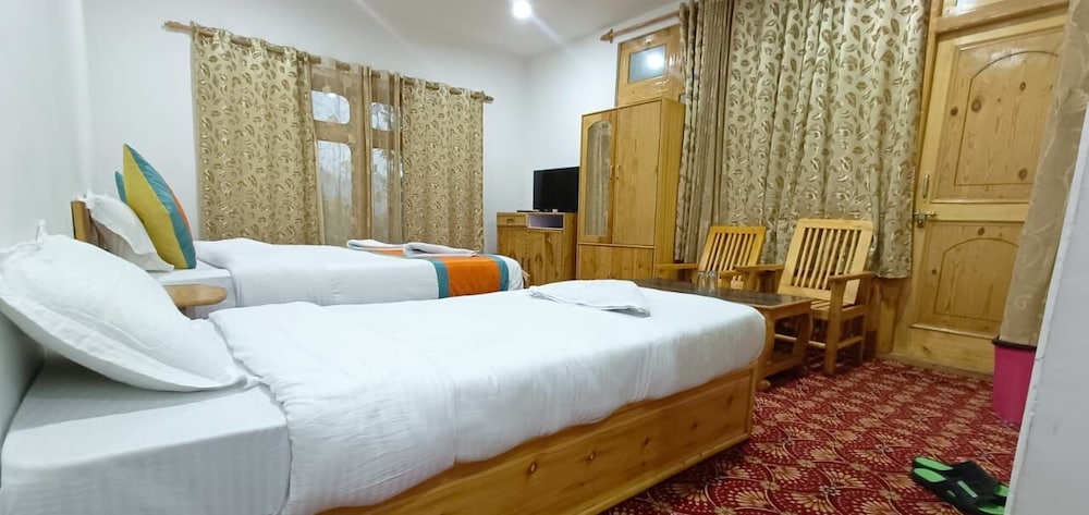 Deluxe Room, Garden View