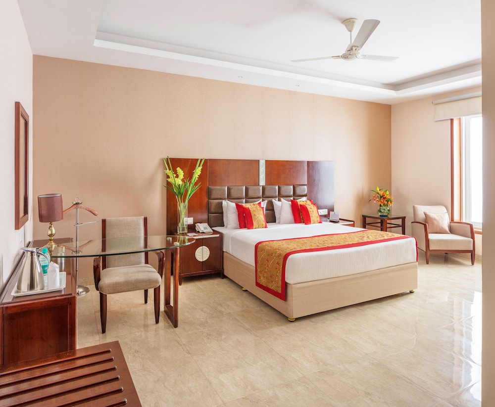Deluxe Double Room, 1 King Bed - Photo 1