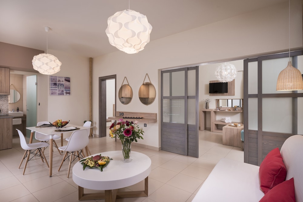 Grand Apartment, 2 Bedrooms, 2 Bathrooms
