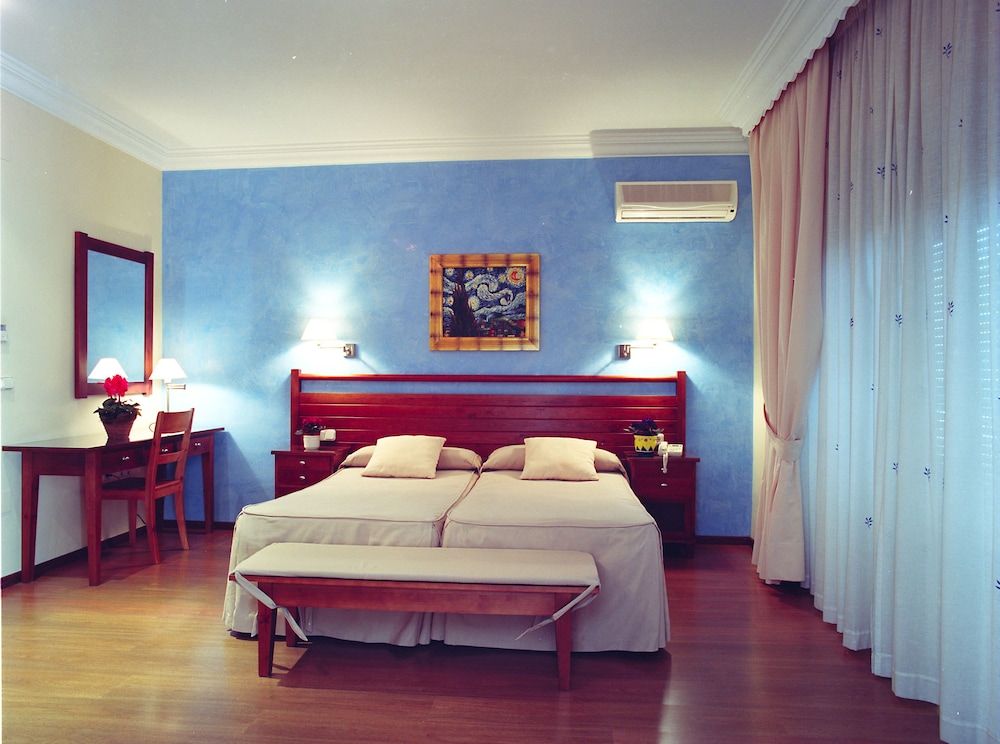 Superior Double Room - Photo 2