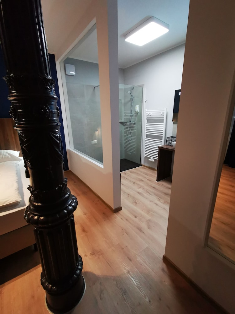 Deluxe Double or Twin Room photo 2