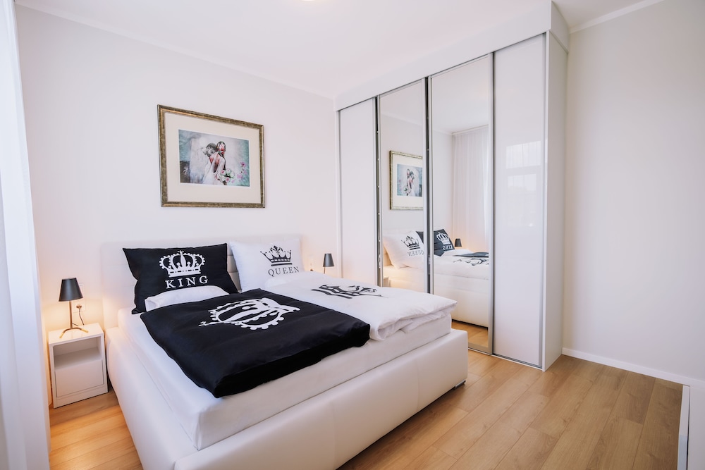 Exclusive Apartment photo 1