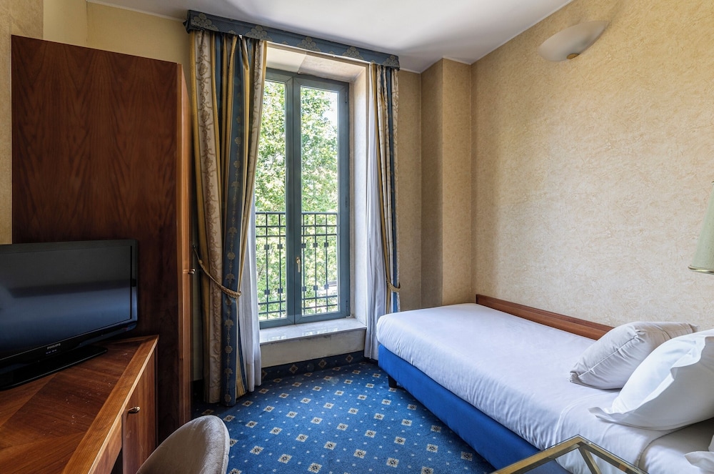 Economy Single Room