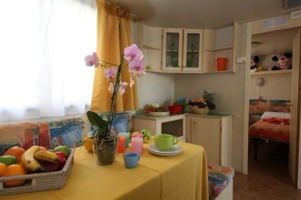 Mobile Home, 2 Bedrooms (Aida) photo 1