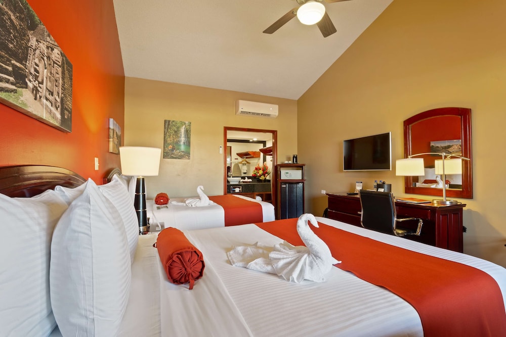 Deluxe Room, 2 Queen Beds, Non Smoking, Refrigerator - Photo 6