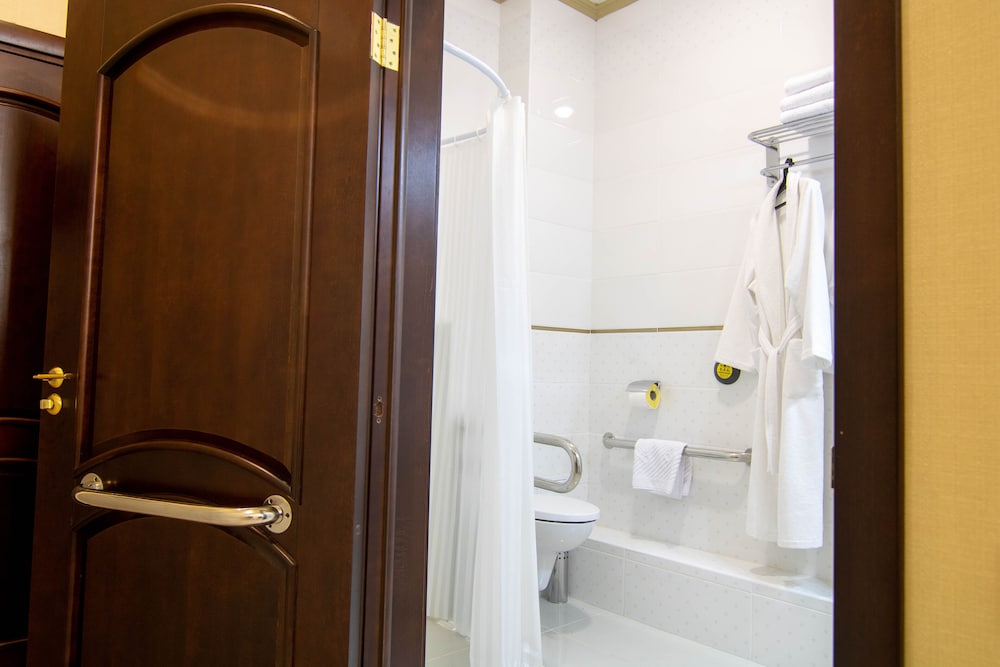 Quadruple Room (Accessible) photo 3