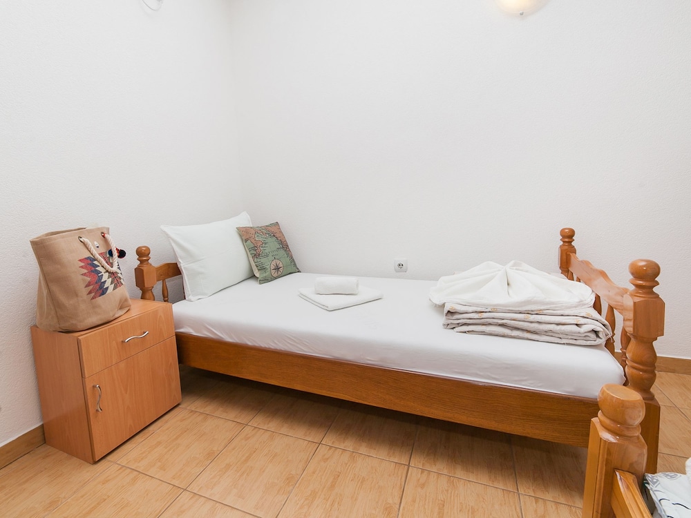 Apartment, 2 Bedrooms, Balcony photo 3