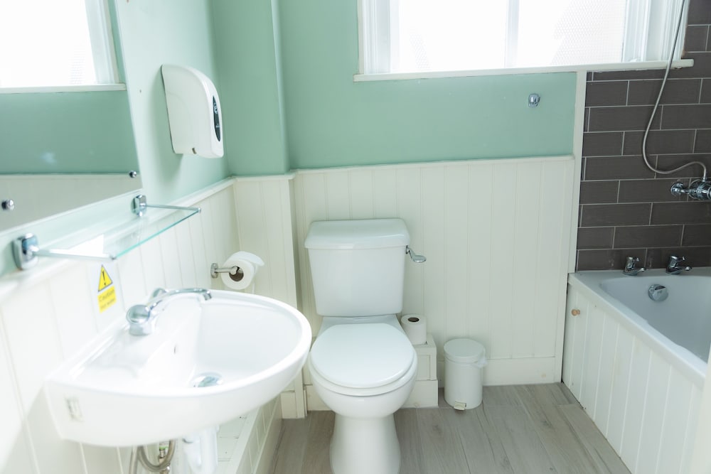 Standard Double or Twin Room - Photo 5