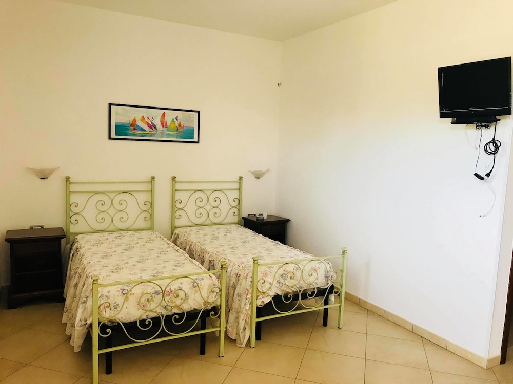 Double Or Twin Room photo 1