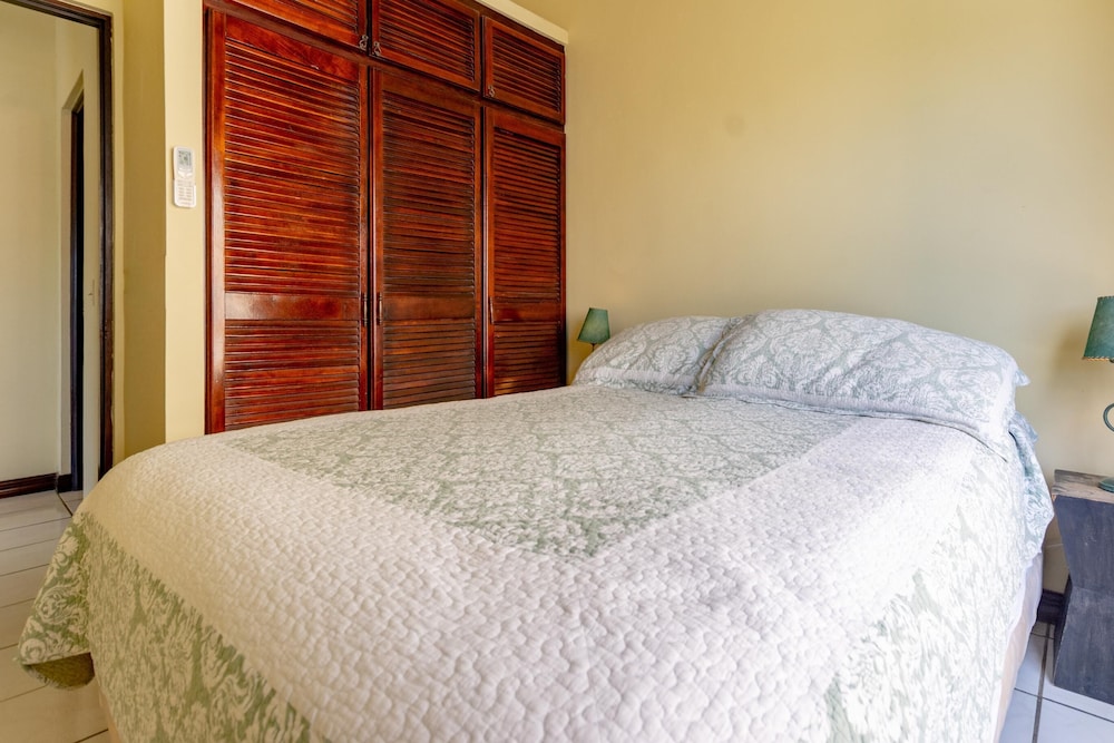 Condo, 1 Bedroom, Ocean View photo 2