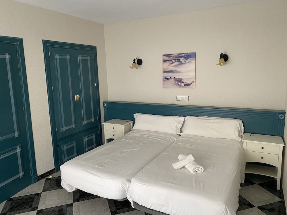 Superior Double Room - Photo 1