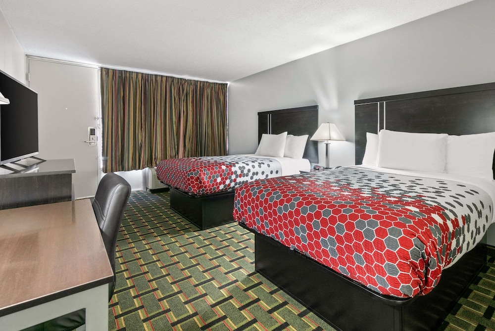 Standard Room, 2 Double Beds, Smoking