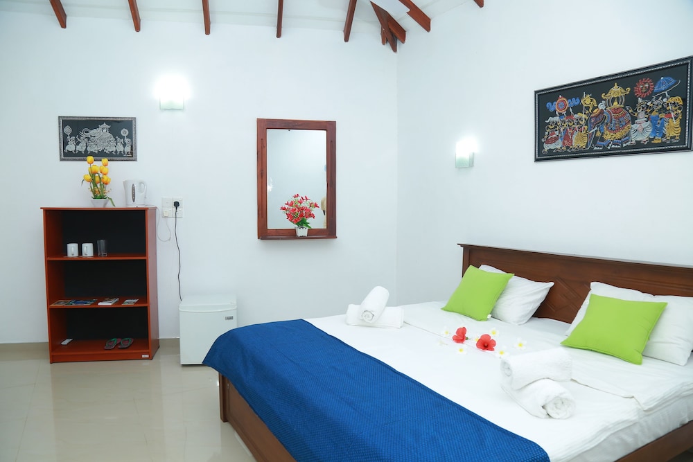 Comfort Bungalow, 1 King Bed, Lagoon View
