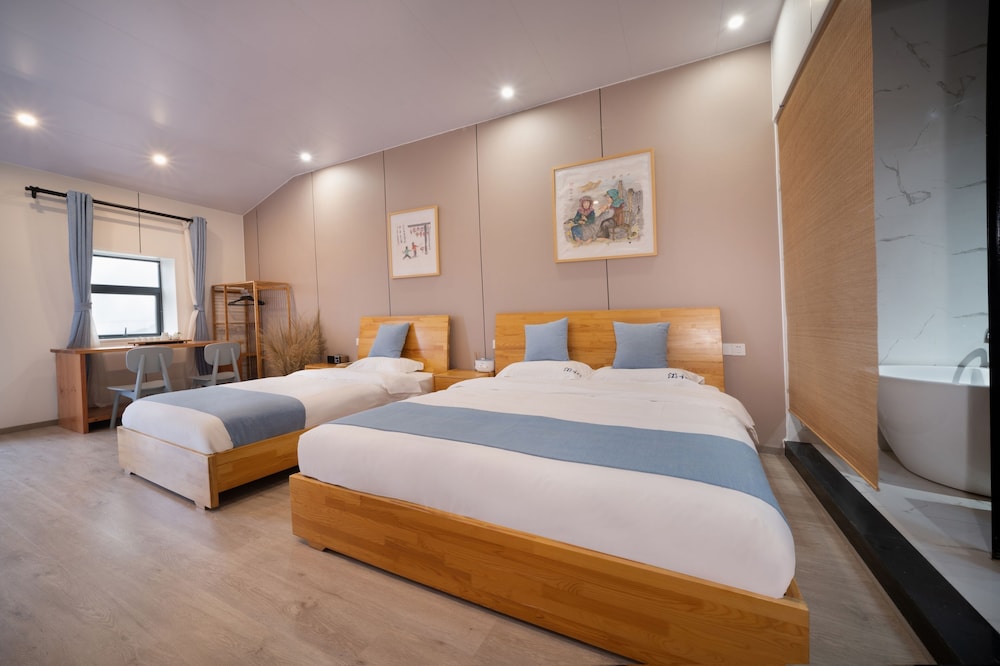 Comfort Triple Room
