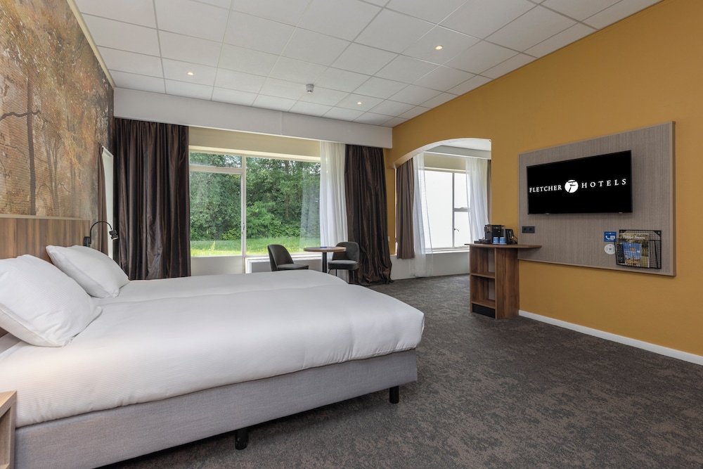 Luxury Suite - Photo 1