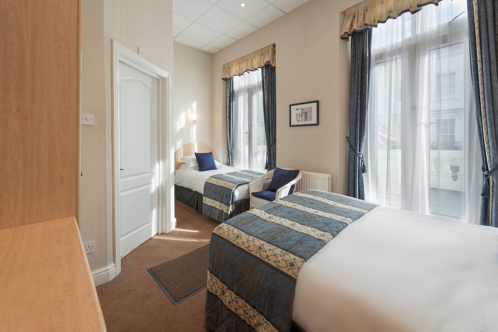 Classic Room, 2 Twin Beds photo 1