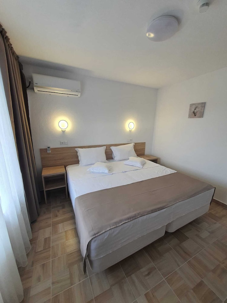 Standard Room photo 1