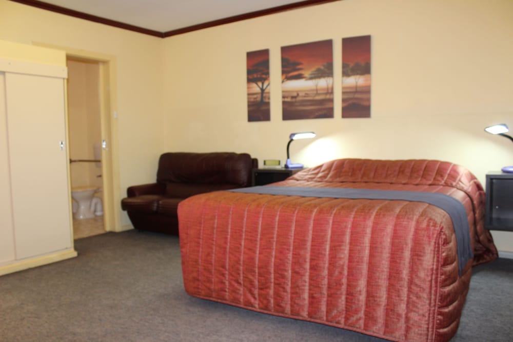 Disabled access room photo 1