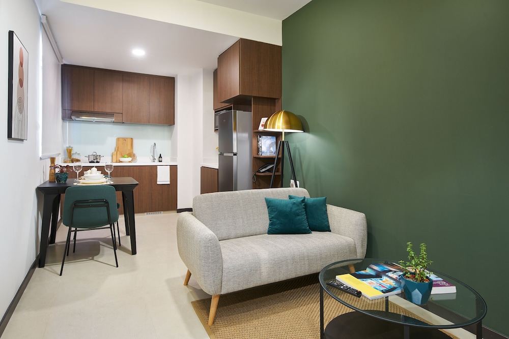 1 BEDROOM STANDARD photo 2
