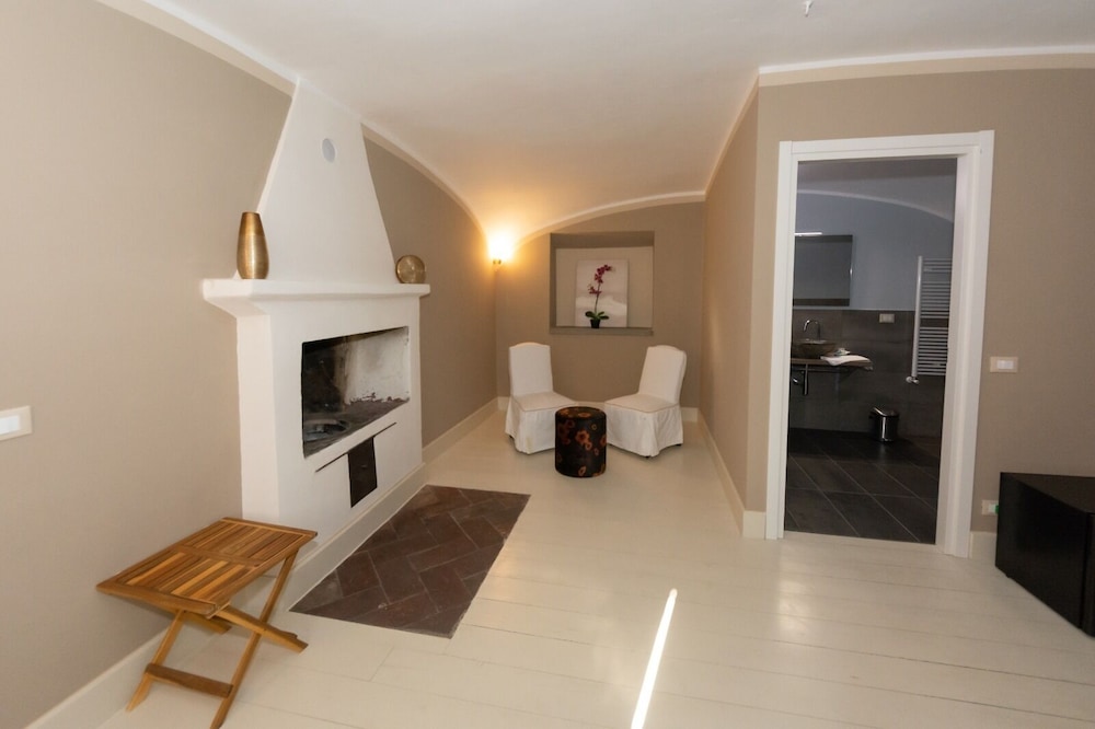 Romantic Suite photo 2
