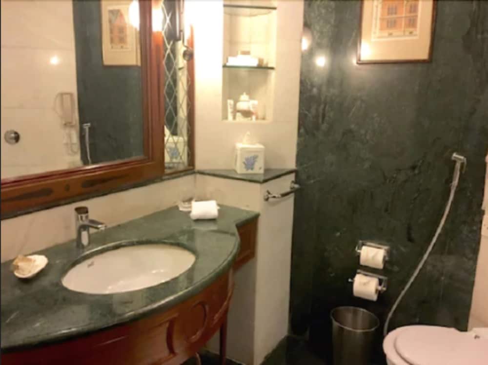 Standard Room, 2 Twin Beds, Garden View (Corporate Room Twin) Standard Room, 2 Twin Beds, Garden View (Corporate Room Twin)