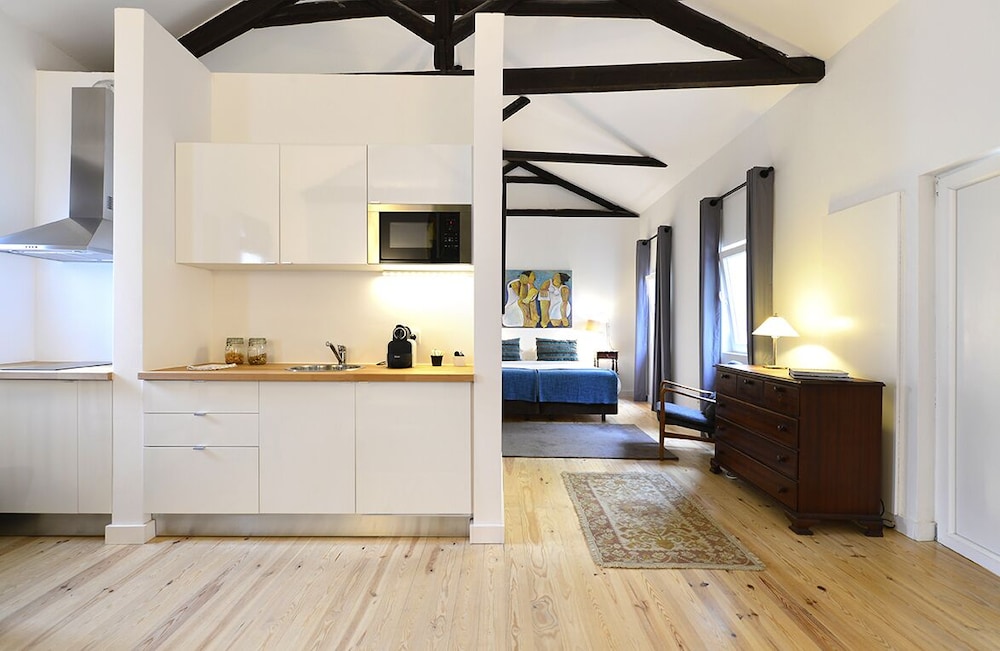 Deluxe Suite - Photo 8