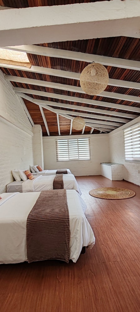 Grand Room, 1 Bedroom photo 1